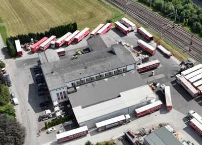 Gewerbeimmobilie mieten in Vöcklabruck – 8 000 m²