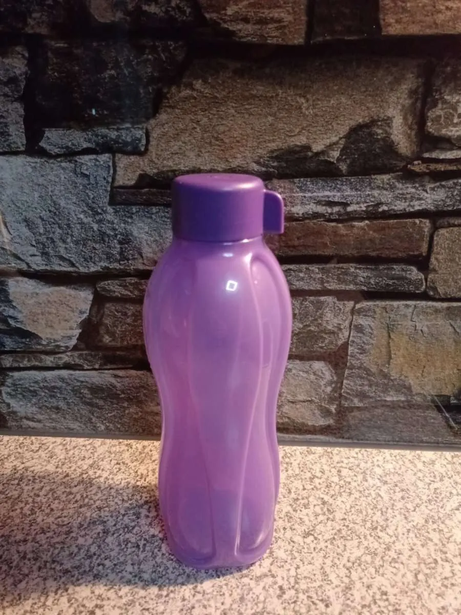 Tupperware Trinkflasche 1 l mit Schraubverschluss, € 10,- (6260 Bruck am Ziller)