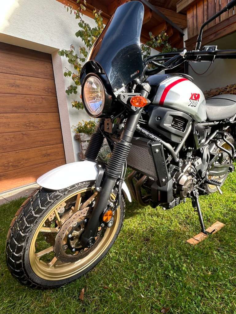 Yamaha XSR 700 XTribute Enduro