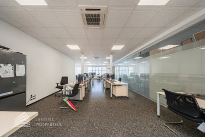 Gewerbeimmobilie mieten in Korneuburg – 2 000 m², € 25.600 – Bild 9 von 36