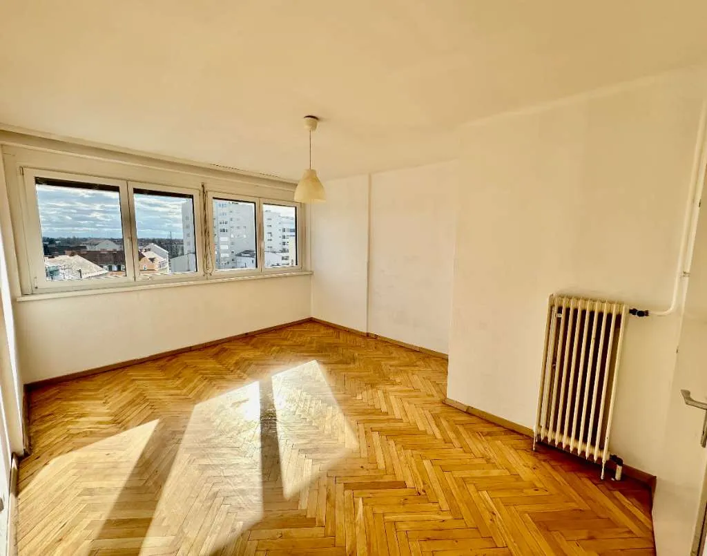 Innenstadtwohnung mit Blick über die Dachlandschaft  bestens vermietet! - Ansicht 2