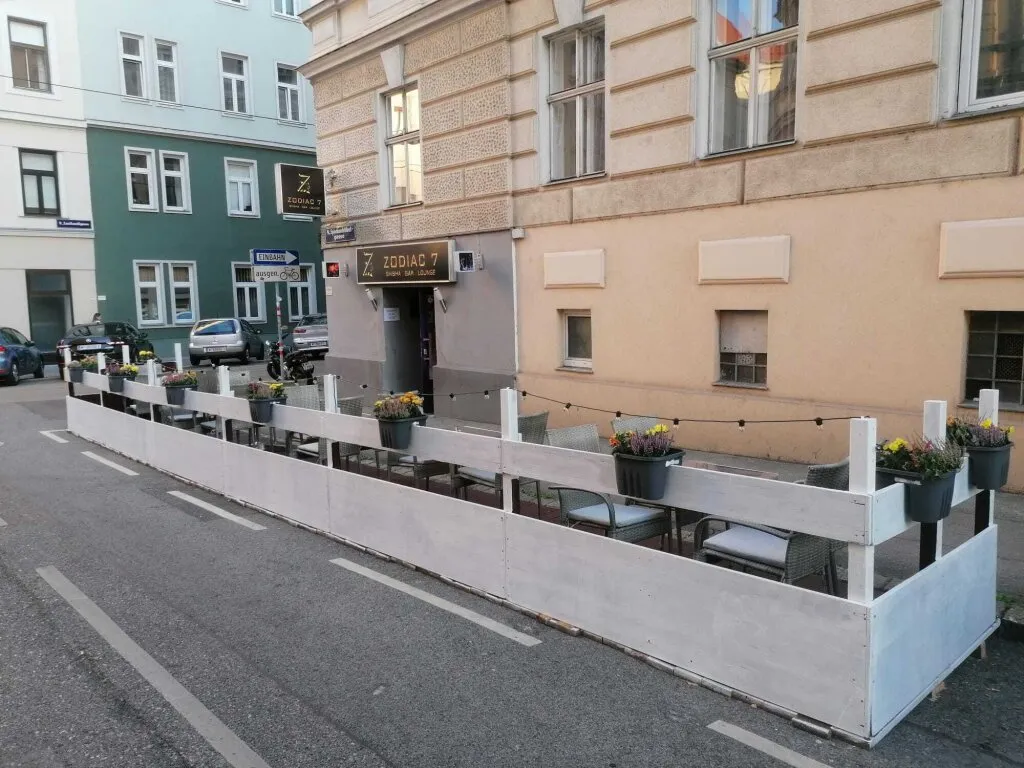 Gastronomielokal mit Lüftung. 2 Schanigarten möglich - Ansicht 2