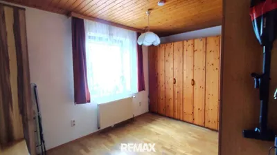 5-Zimmer-Haus kaufen in Hollabrunn – 192 m², € 299.000 – Bild 7 von 25