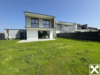 4-Zimmer-Wohnung mieten in Linz Land – 124,61 m², € 2.145 – Bild 1 von 17