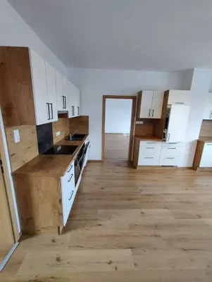 2-Zimmer-Wohnung mieten in Horn – 100 m², € 810 – Bild 2 von 17