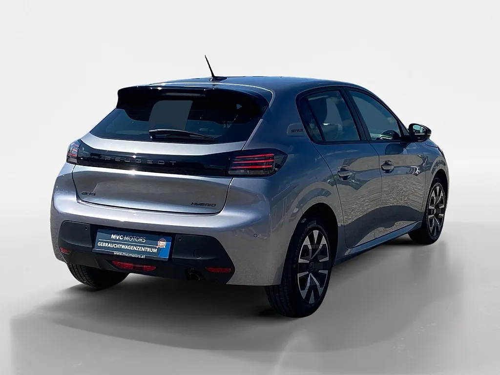 2025 Peugeot 208