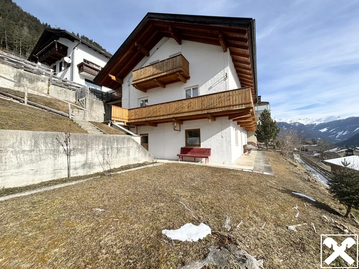 Haus mit Traumaussicht in Trins - viel Platz & großes Potenzial für Ihr Traumzuhause! - Ansicht 3