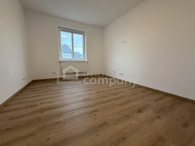 Gewerbeimmobilie kaufen in Wiener Neustadt – 340 m², € 849.000 – Bild 2 von 10