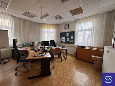 15-Zimmer-Gewerbeimmobilie mieten in Wien – 379 m², € 5.369 – Bild 11 von 25