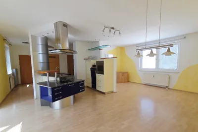 3-Zimmer-Wohnung mieten in Wiener Neustadt – 76 m², € 998 – Bild 2 von 15