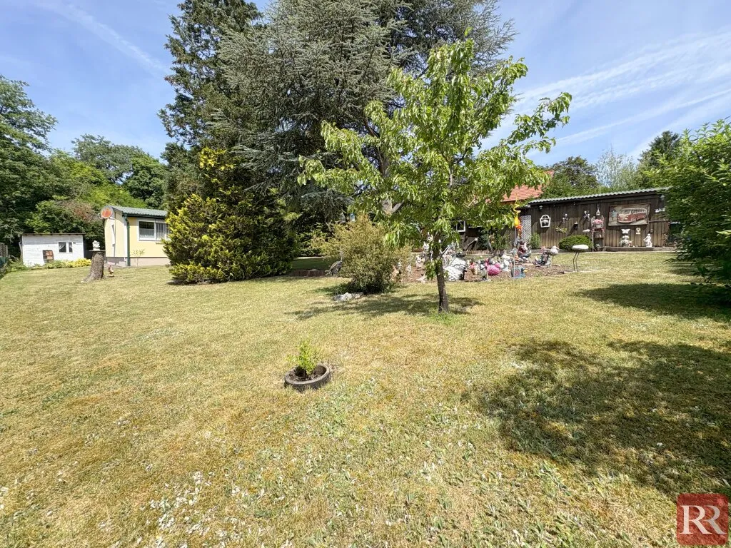 Entzückendes Ferienhaus in traumhafter Ruhelage auf Pachtgrund - Ansicht 2