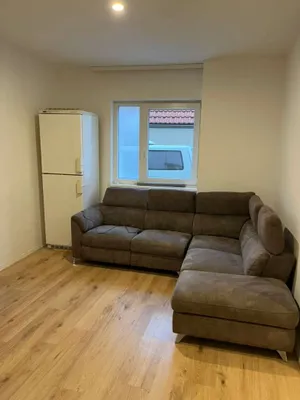 3-Zimmer-Wohnung mieten in Neunkirchen – 50 m², € 590 – Bild 1 von 6