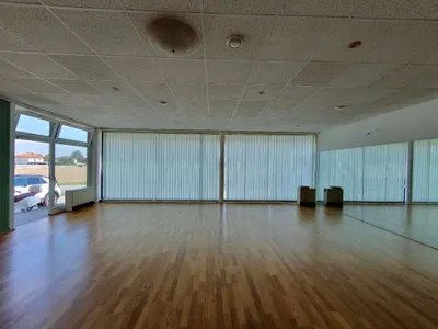 6-Zimmer-Gewerbeimmobilie mieten in Linz Land – 170 m², € 2.448 – Bild 6 von 10