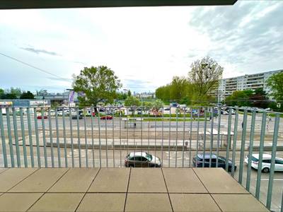 Moderne 2-Zimmer-Wohnung mit Dusche und Balkon – Bild 2