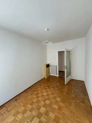 Super nette 2 Zimmer Wohnung (ideal für WG) in bester Lage für Unis – Bild 2