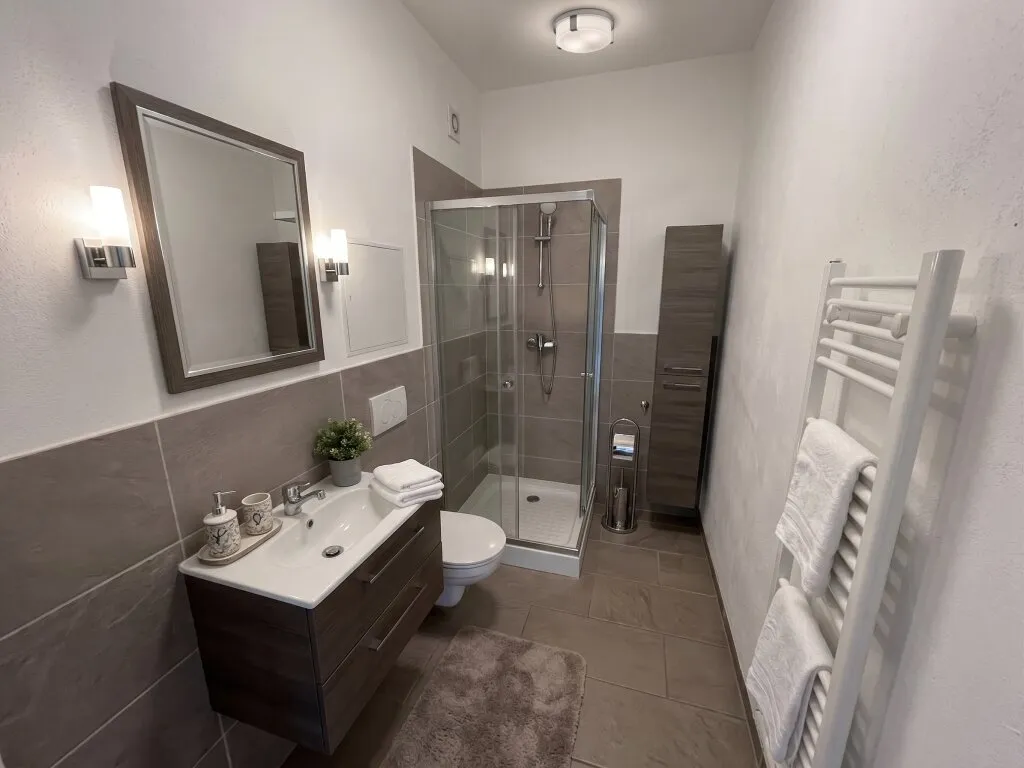Charmante 32,1 m² Wohnung im Herzen von Leoben - ideal für Singles oder Paare! – pohled 2