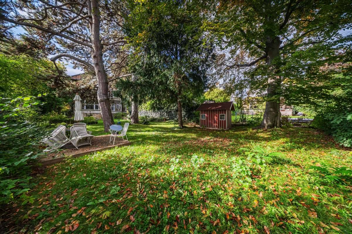 Mitten im Cottage - Villa mit großem Garten – pohled 3