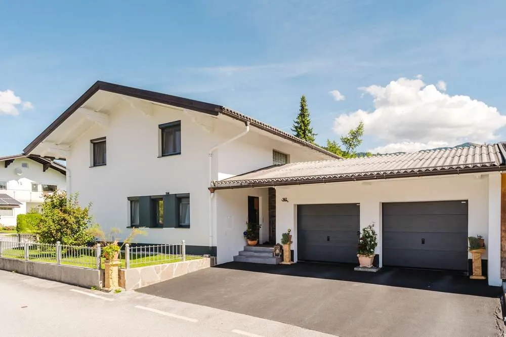 Der erste Blick ... Einfamilienhaus in sonniger Lage - Ansicht 2