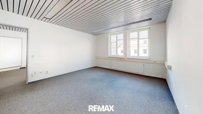 8-Zimmer-Gewerbeimmobilie mieten in Linz – 257 m², € 4.401 – Bild 11 von 11
