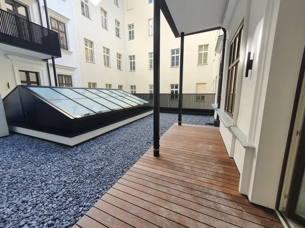ERSTBEZUG - Repräsentatives Büro in der Rathausstraße mit kleiner Terrasse zum Innenhof ausgerichtet - Ansicht 3