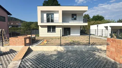 4-Zimmer-Haus kaufen in Baden – 150 m², € 390.000 – Bild 1 von 18