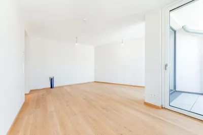 Erstbezug! Nähe U6/U4! Helle 2-Zimmer-Wohnung mit Loggia zu vermieten! – Bild 2