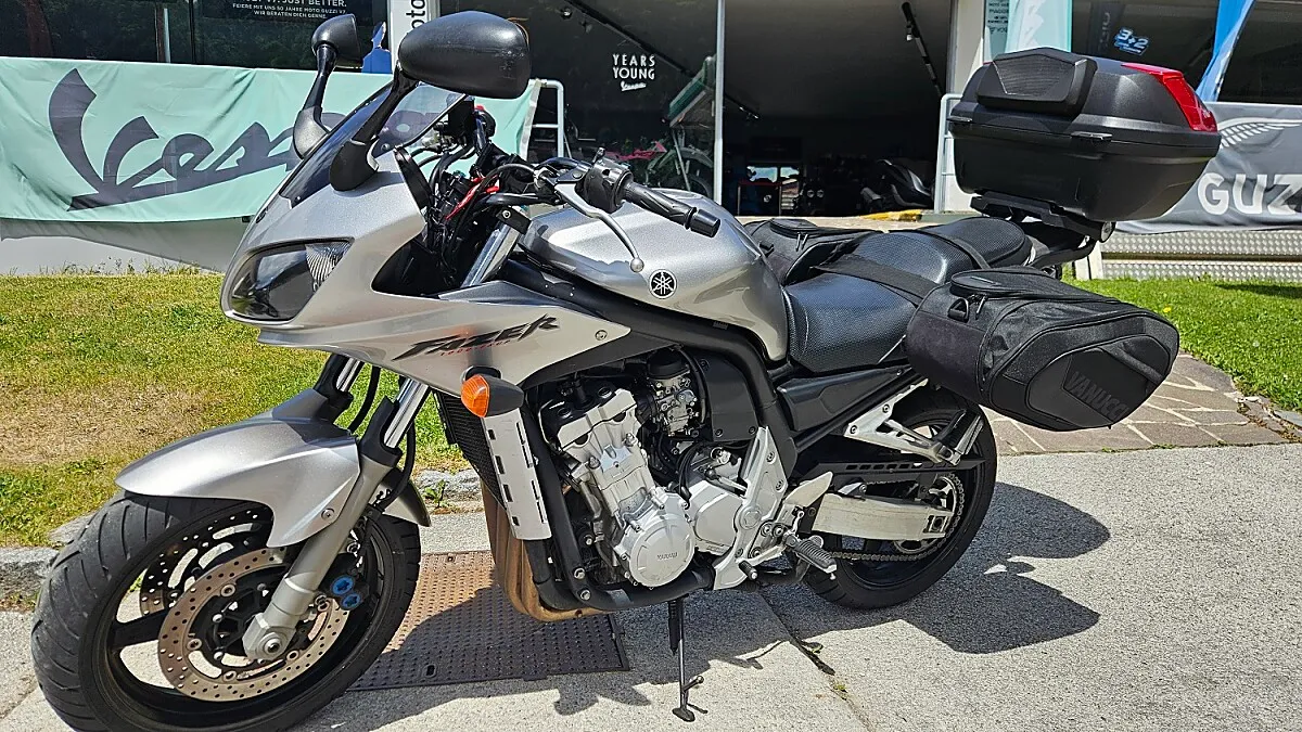 Yamaha FZS