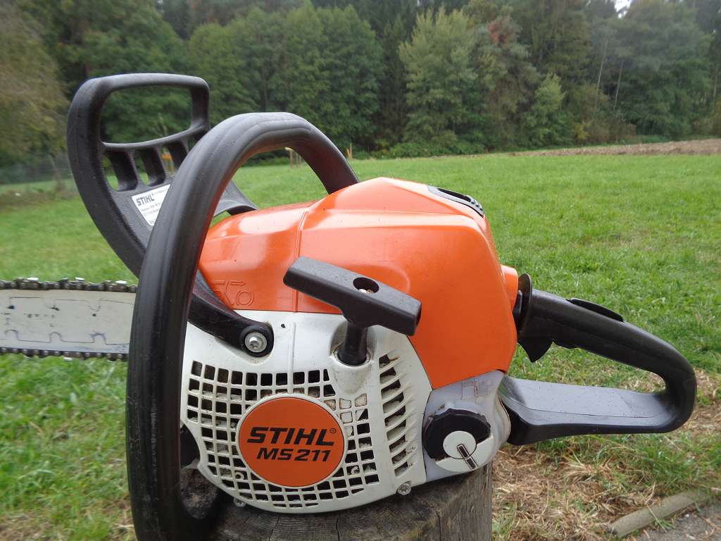 Motorsäge sold Stihl MS 211 30cm !NEU!