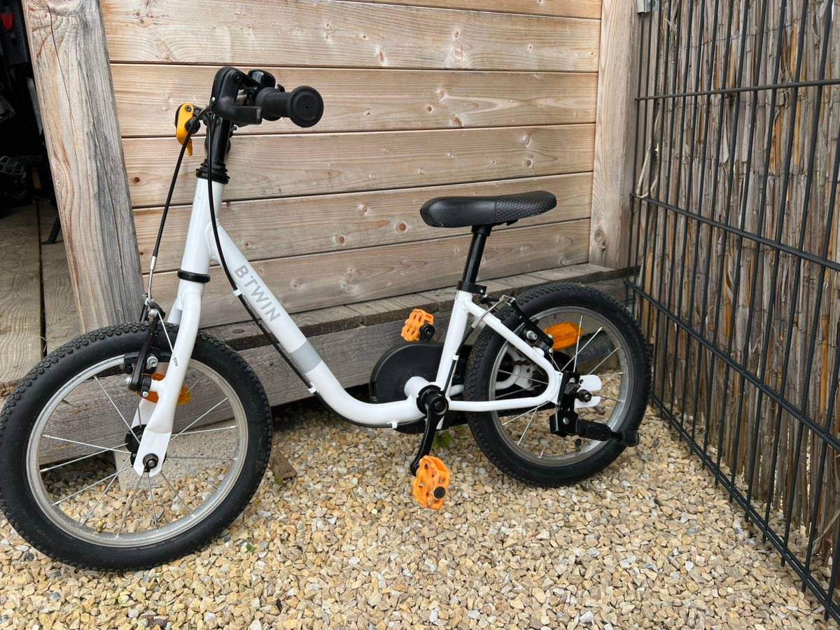 Kinderfahrrad 14 Zoll btwin Discover 100 decathlon Laufrad,  99,- (8020  Eggenberg) - willhaben