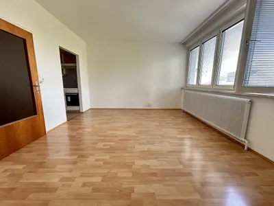 1-Zimmer-Wohnung kaufen in Wels – 34 m², € 105.000 – Bild 1 von 5