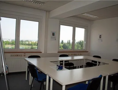 3-Zimmer-Gewerbeimmobilie mieten in Mödling – 145 m², € 1.831 – Bild 2 von 5