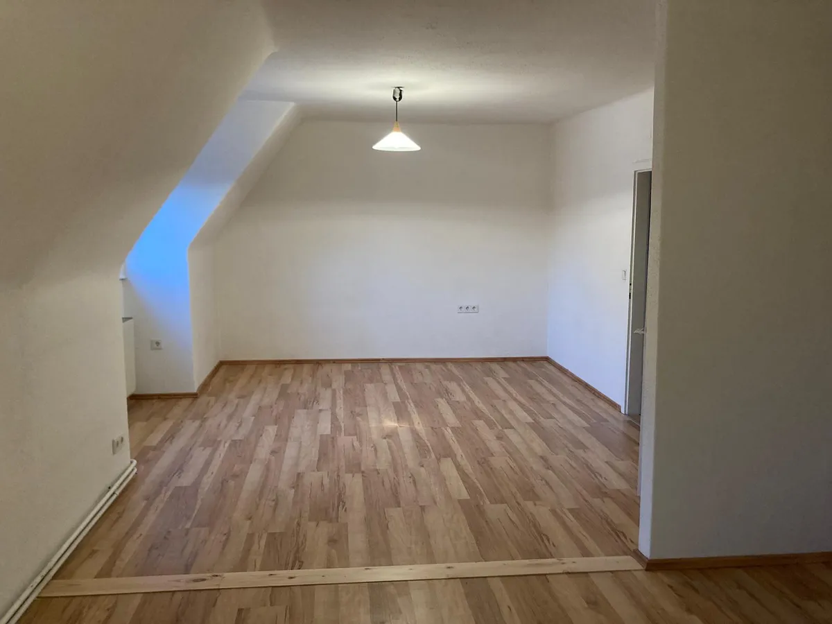 Schöne, 2 Zimmer Wohnung mit Außenbereich, ruhige Lage, Stift Rein - Ansicht 3