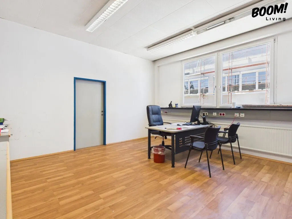 Attraktives Büro in 1230 Wien - 27m² in bester Lage ! Strom und Heizkosten sind Inkludiert !!! - Ansicht 3