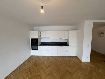 Top ausgestattete 3 Zimmerwohnung mit Südloggia – Bild 2