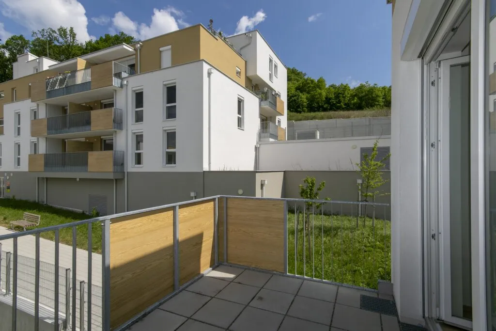 ERSTBEZUG: moderne Wohnung mit großem Balkon – pohled 3