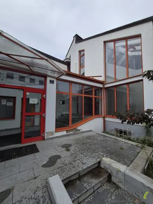 11-Zimmer-Gewerbeimmobilie kaufen in Bruck an der Leitha – 1 192 m², € 1.750.000 – Bild 2 von 12