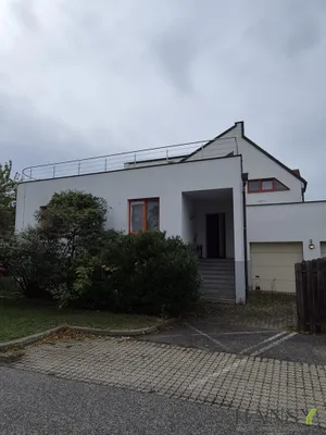 11-Zimmer-Gewerbeimmobilie kaufen in Bruck an der Leitha – 1 192 m², € 1.750.000 – Bild 5 von 12
