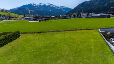 Grundstück kaufen in Kitzbühel – 905 m², € 3.900.000 – Bild 2 von 5