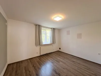 7-Zimmer-Gewerbeimmobilie kaufen in Bruck-Mürzzuschlag – 242 m², € 319.000 – Bild 7 von 17