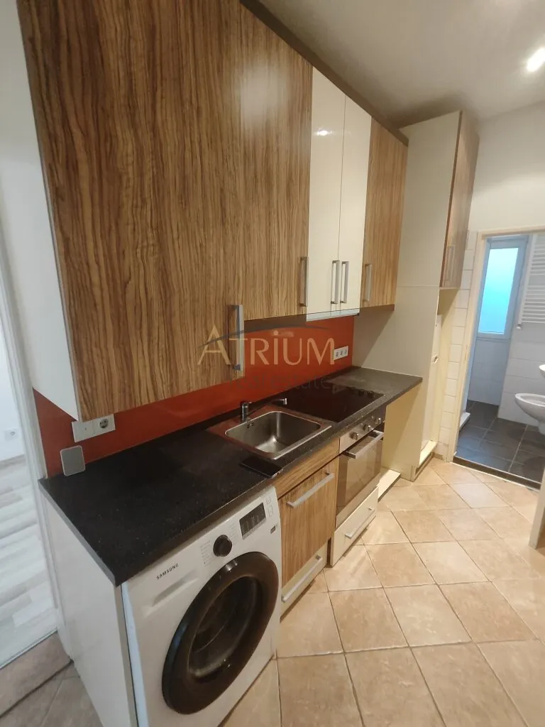 Topsanierte 40m² Wohnung mit Einbauküche in 1140 Wien - Top Preis! - Ansicht 3
