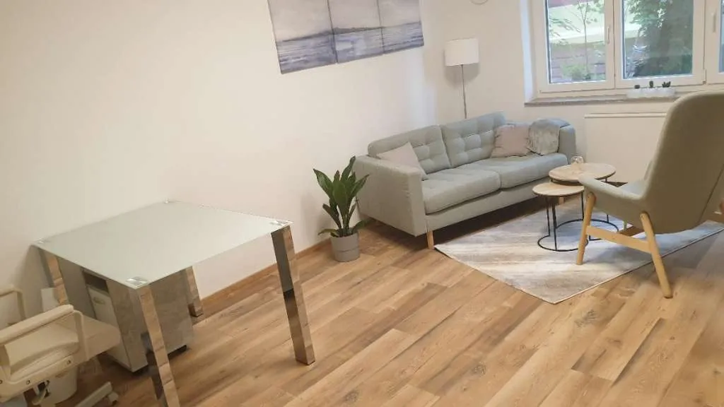 Günstiger Praxisraum/ Wohnung für PsychologIn oder TherapeutIn - Ansicht 2