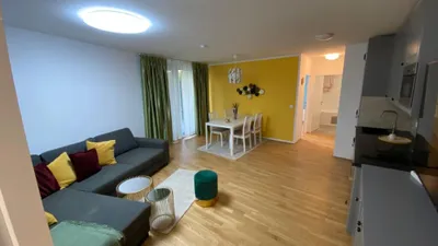Just a 2 minute walk from the Old Danube near Vienna International Centre – Bild 2