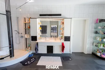 7-Zimmer-Gewerbeimmobilie kaufen in Krems Land – 500 m², € 1.890.000 – Bild 26 von 40