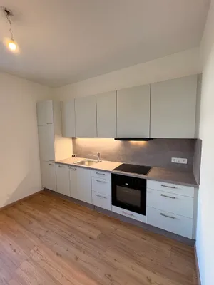2-Zimmer-Wohnung mieten in Villach – 72 m², € 975 – Bild 1 von 11