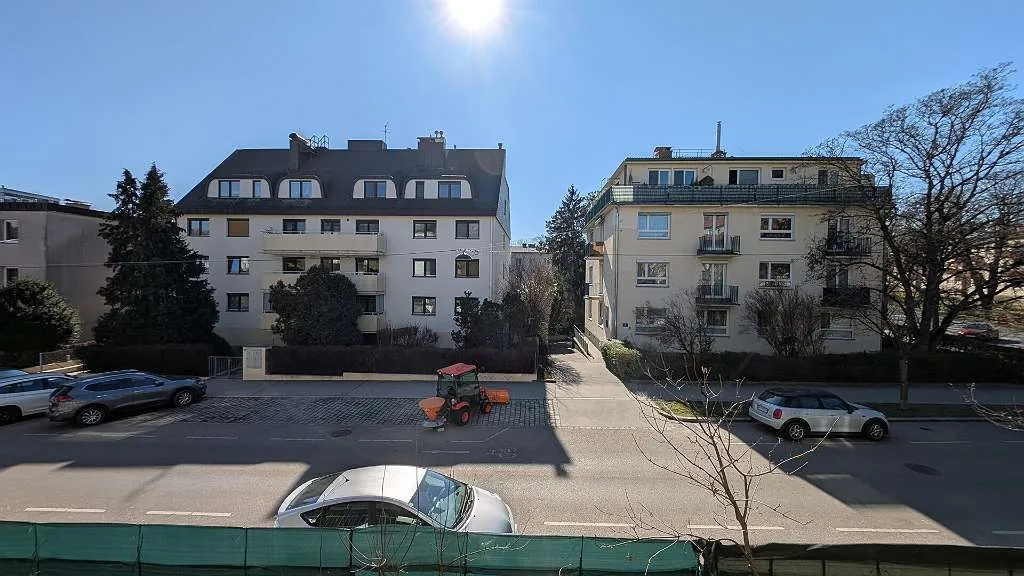 Erstklassige 4-Zimmer Wohnung mit Balkon nahe Grinzinger Allee in 1190