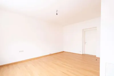 2-Zimmer-Wohnung mieten in Linz – 75 m², € 890 – Bild 6 von 15