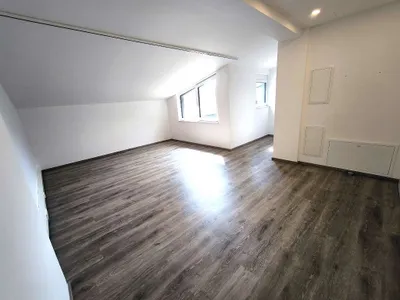 1-Zimmer-Gewerbeimmobilie mieten in Salzburg-Umgebung – 33 m², € 552