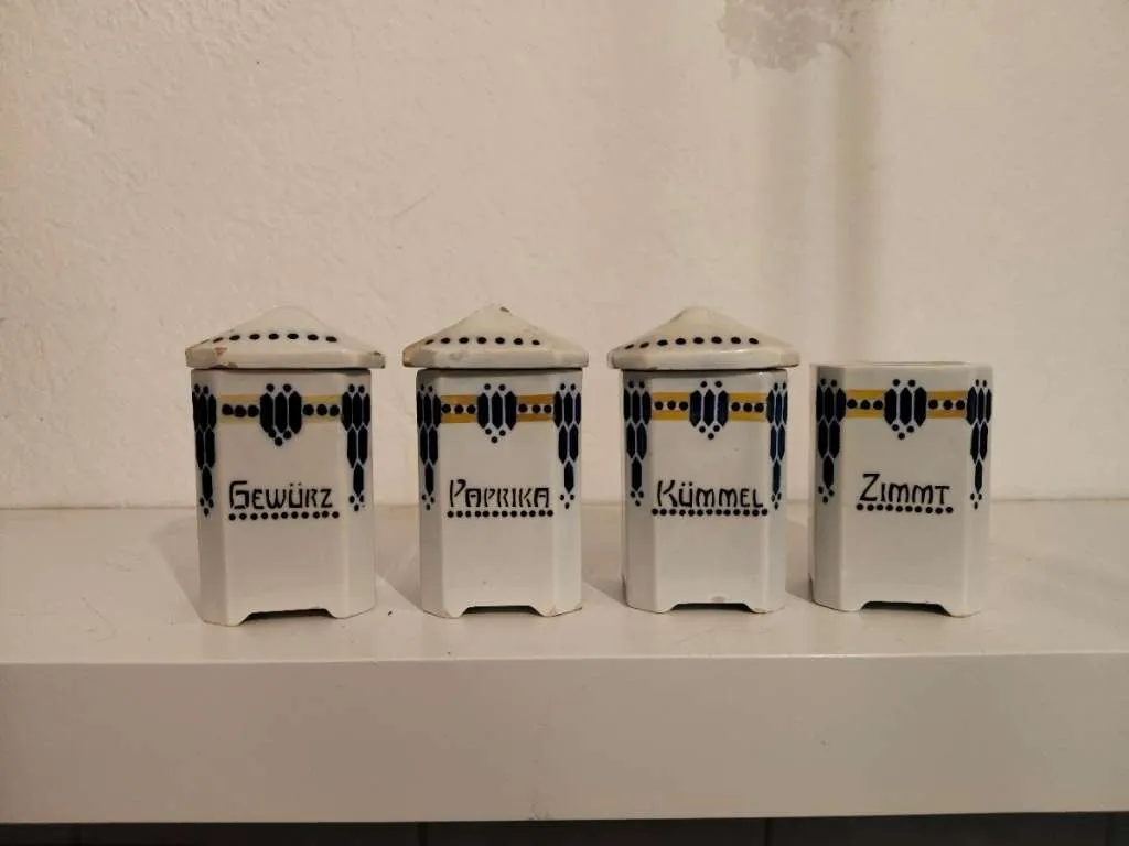 Antike Gewürzgläschen Gewürzdosen, € 14,- (8580 Köflach)