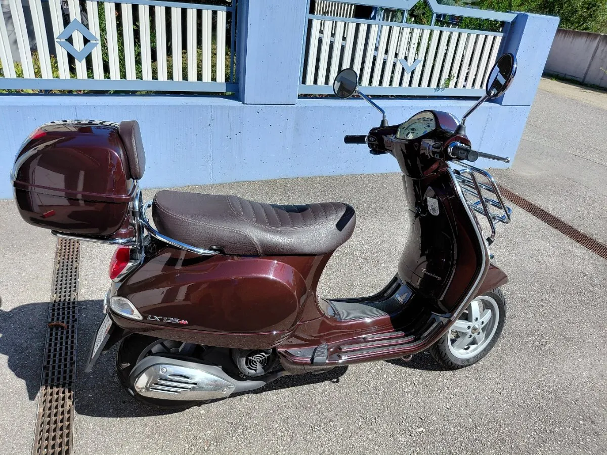 Vespa LX