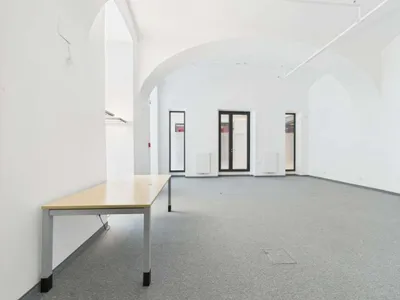 Gewerbeimmobilie mieten in Linz – 74 m², € 2.527 – Bild 3 von 6